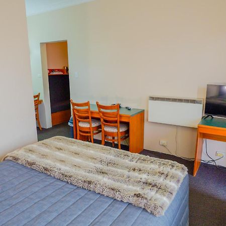Abbotsleigh Motor Inn Armidale Kültér fotó