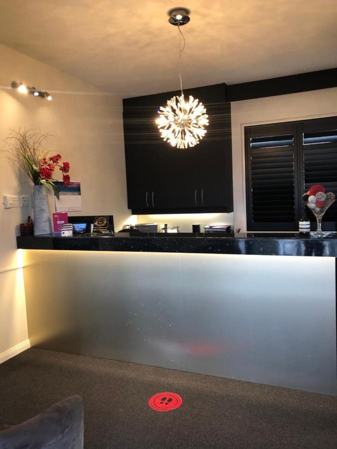 Abbotsleigh Motor Inn Armidale Kültér fotó