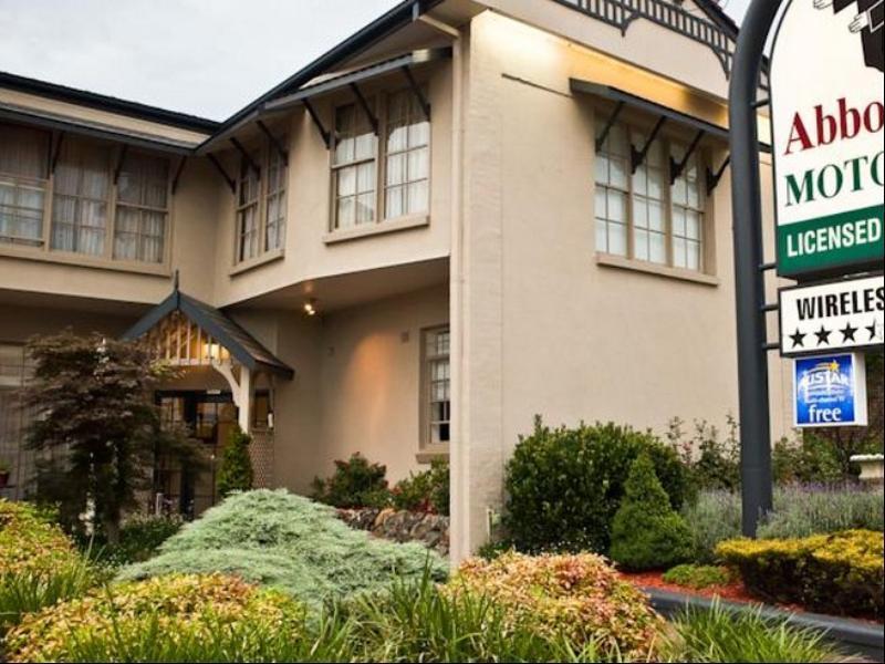 Abbotsleigh Motor Inn Armidale Kültér fotó