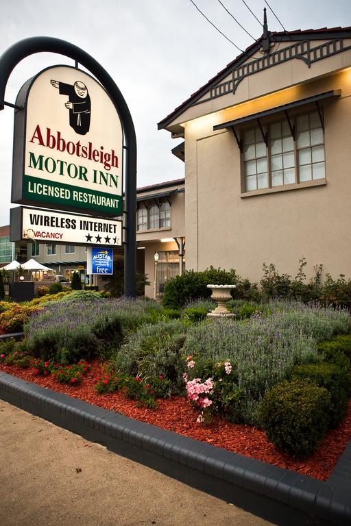 Abbotsleigh Motor Inn Armidale Kültér fotó